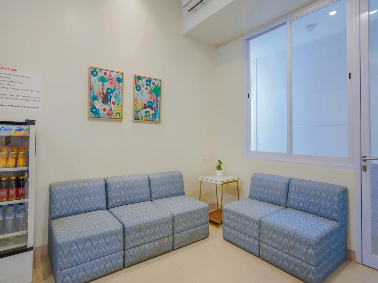 Super Oyo Capital O 90336 Olive Guest House سورابايا المظهر الخارجي الصورة