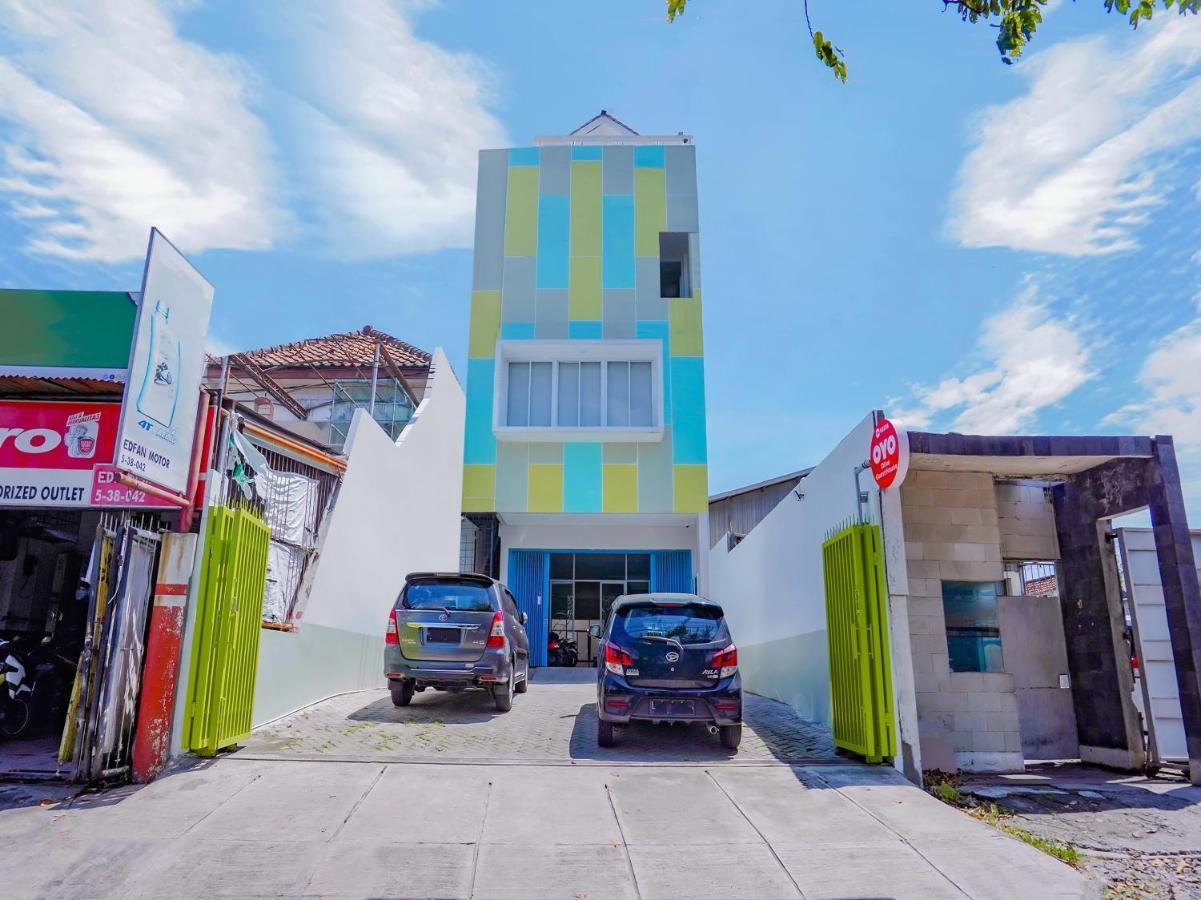 Super Oyo Capital O 90336 Olive Guest House سورابايا المظهر الخارجي الصورة