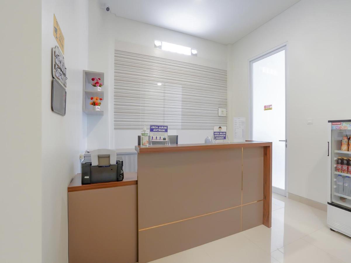 Super Oyo Capital O 90336 Olive Guest House سورابايا المظهر الخارجي الصورة