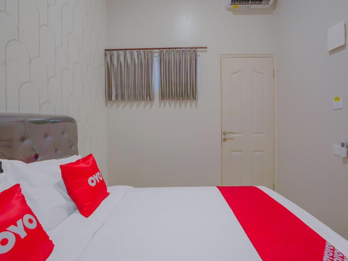 Super Oyo Capital O 90336 Olive Guest House سورابايا المظهر الخارجي الصورة