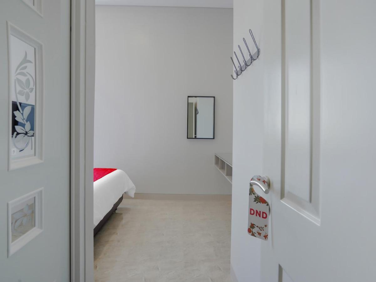 Super Oyo Capital O 90336 Olive Guest House سورابايا المظهر الخارجي الصورة