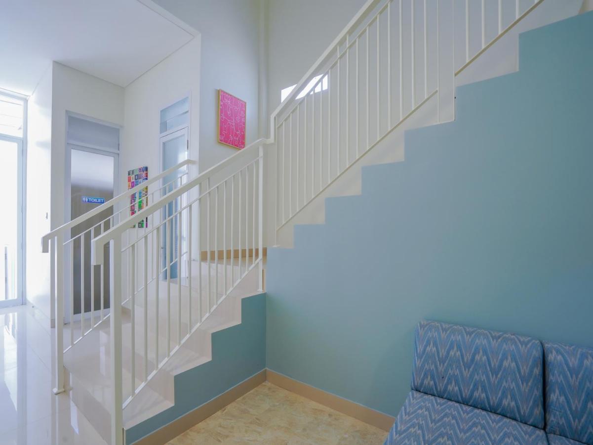 Super Oyo Capital O 90336 Olive Guest House سورابايا المظهر الخارجي الصورة